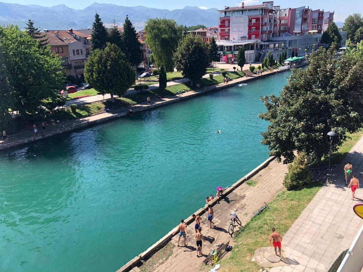 N & N * Struga